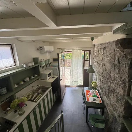 卡斯塔尼亚度假屋