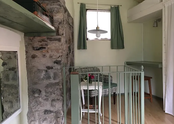 Semesterbostad Castagna Nesso